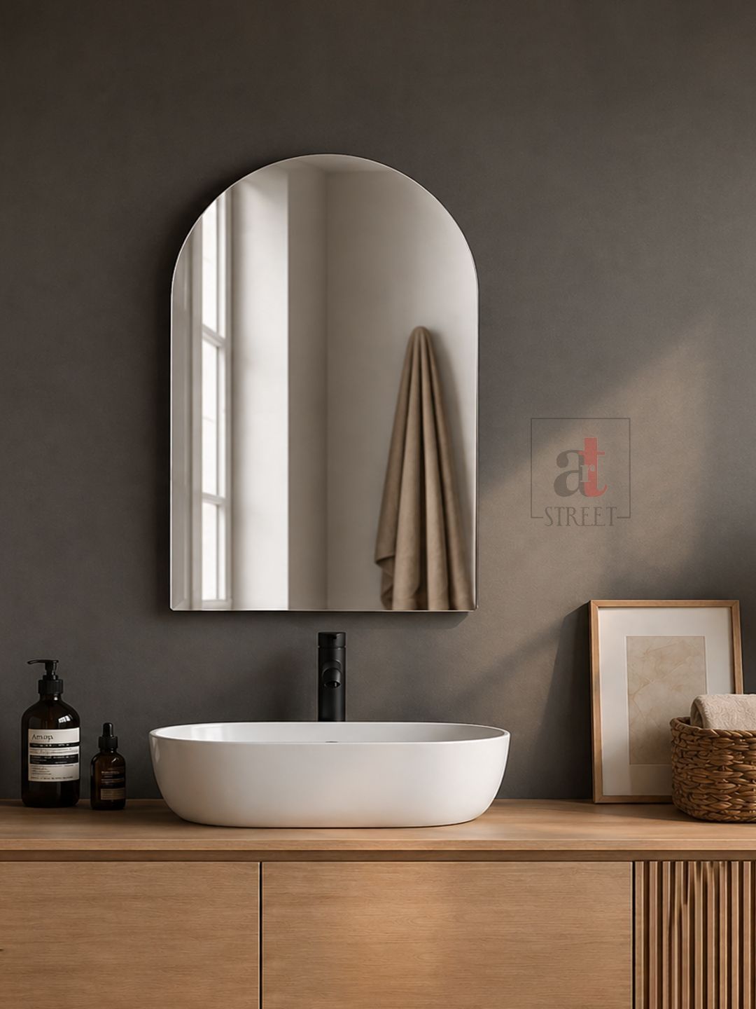 Art Street Transparent Curved Glass Wall Mirror-image-24
