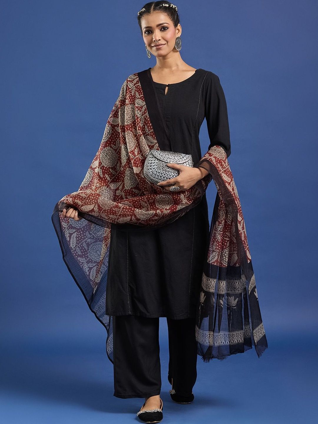 Taavi Printed Dupatta-picture-38