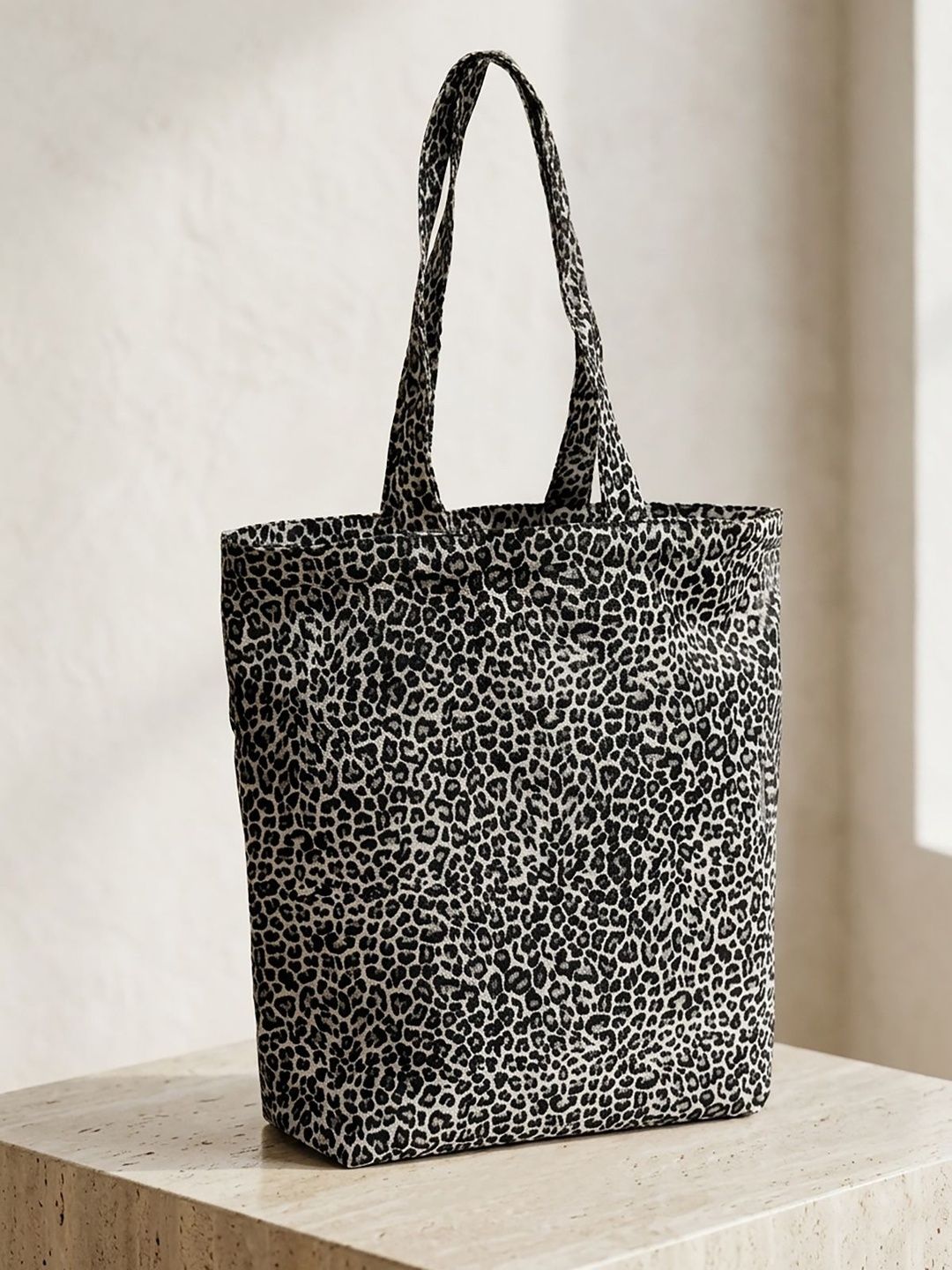 HERE&NOW Animal Printed Tote Bag-picture-44