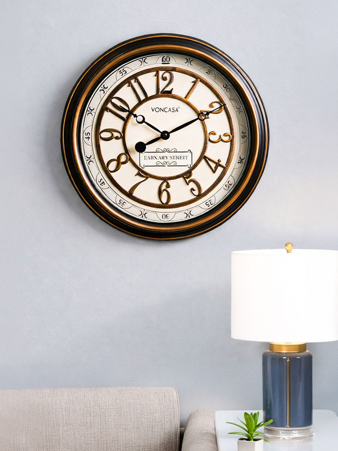 MARKET99 Brown & Cream-Coloured Vintage Plastic Wall Clock-image-35