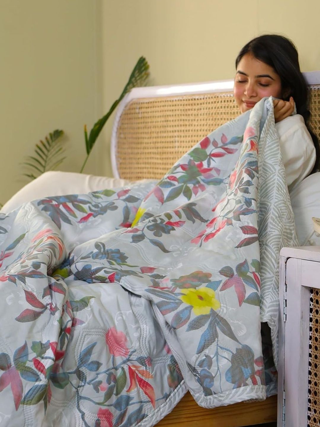 Anadhika Grey & Multicoloured Floral Microfiber AC Room Comforter-image-44
