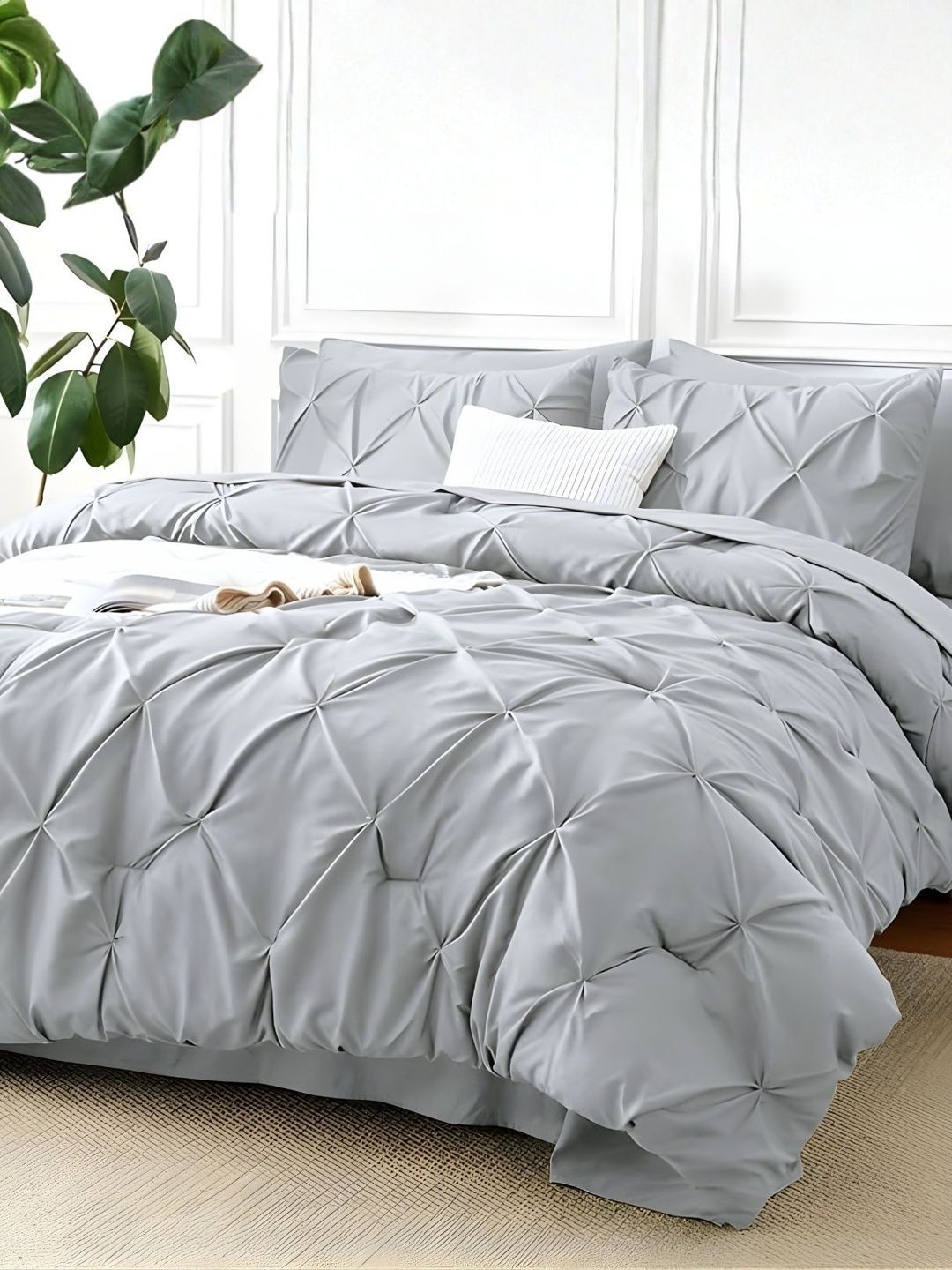 THE WHITE MOSS Silver-Toned & Grey Heavy Winter 400 GSM Comforter-image-48
