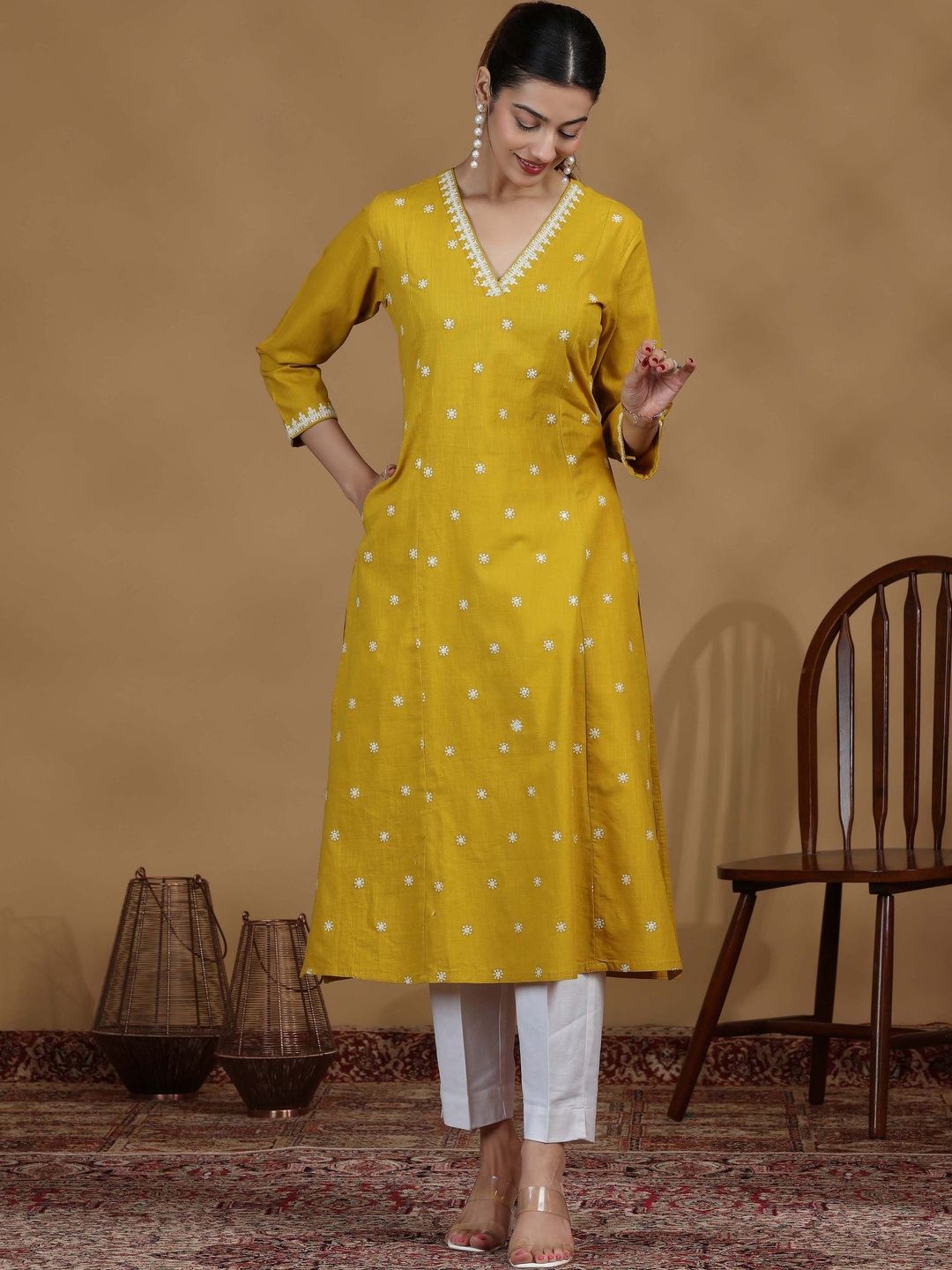 COTTON CULTURE Women Embroidered Thread Work Kurta-picture-25
