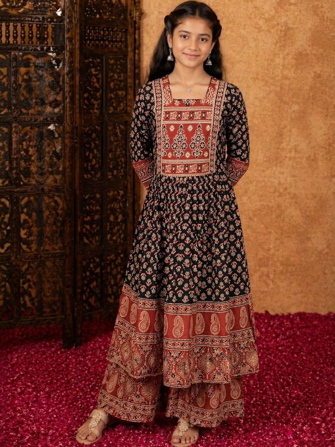 Aarika Girls Ethnic Motifs Printed Tiered Pure Cotton Kurta with Palazzos-picture-15