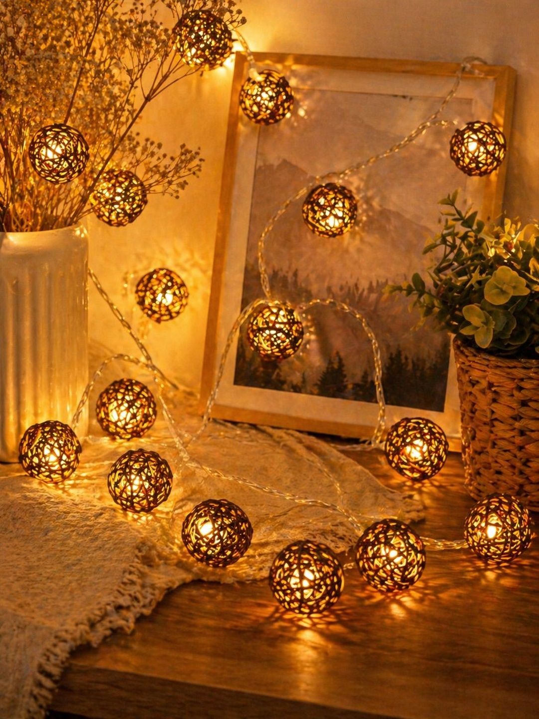 Glimmer Lightings Moon Shape String Lights-picture-28