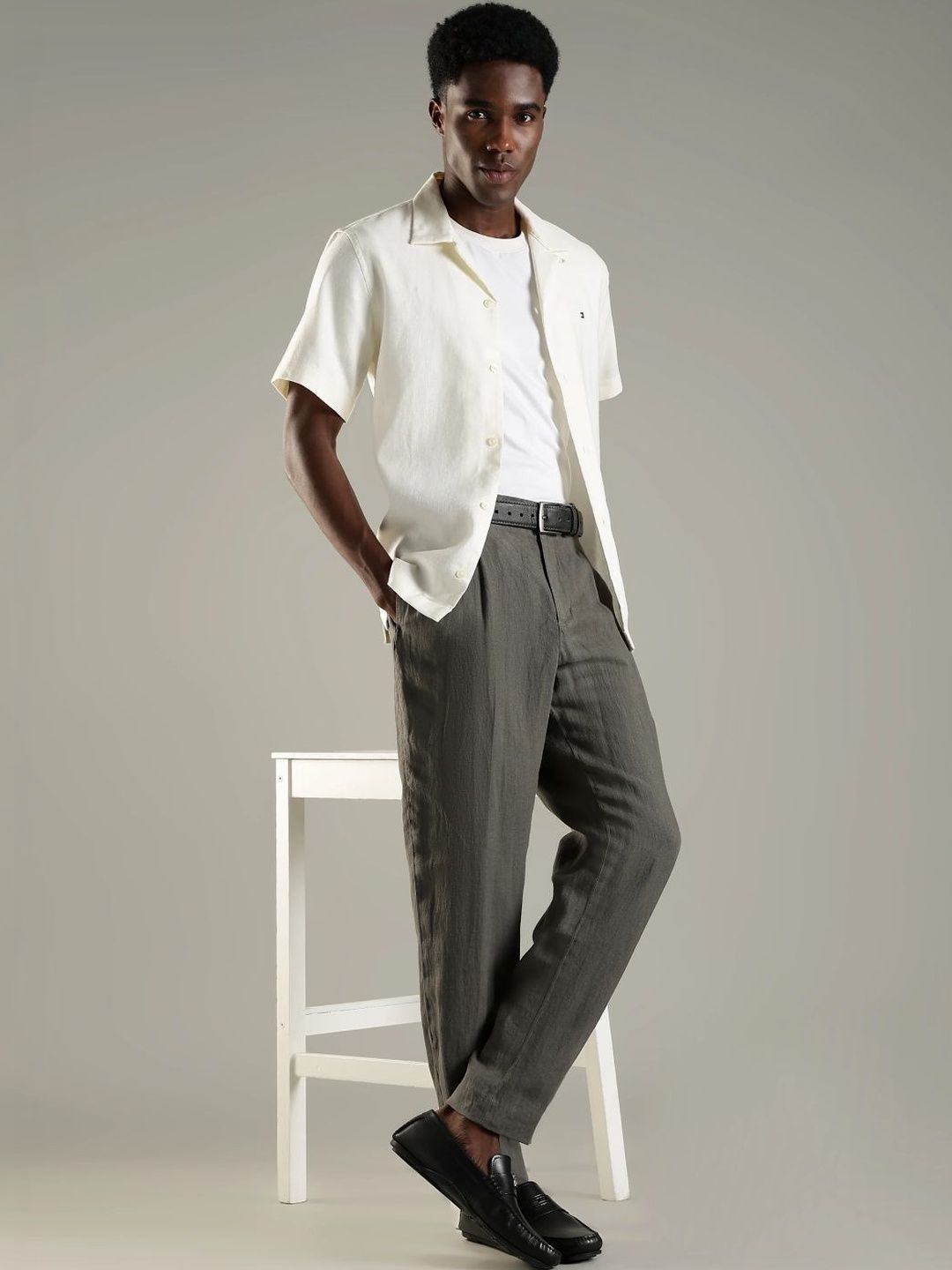 Tommy Hilfiger Men Tapered Fit Pleated Trousers-picture-52