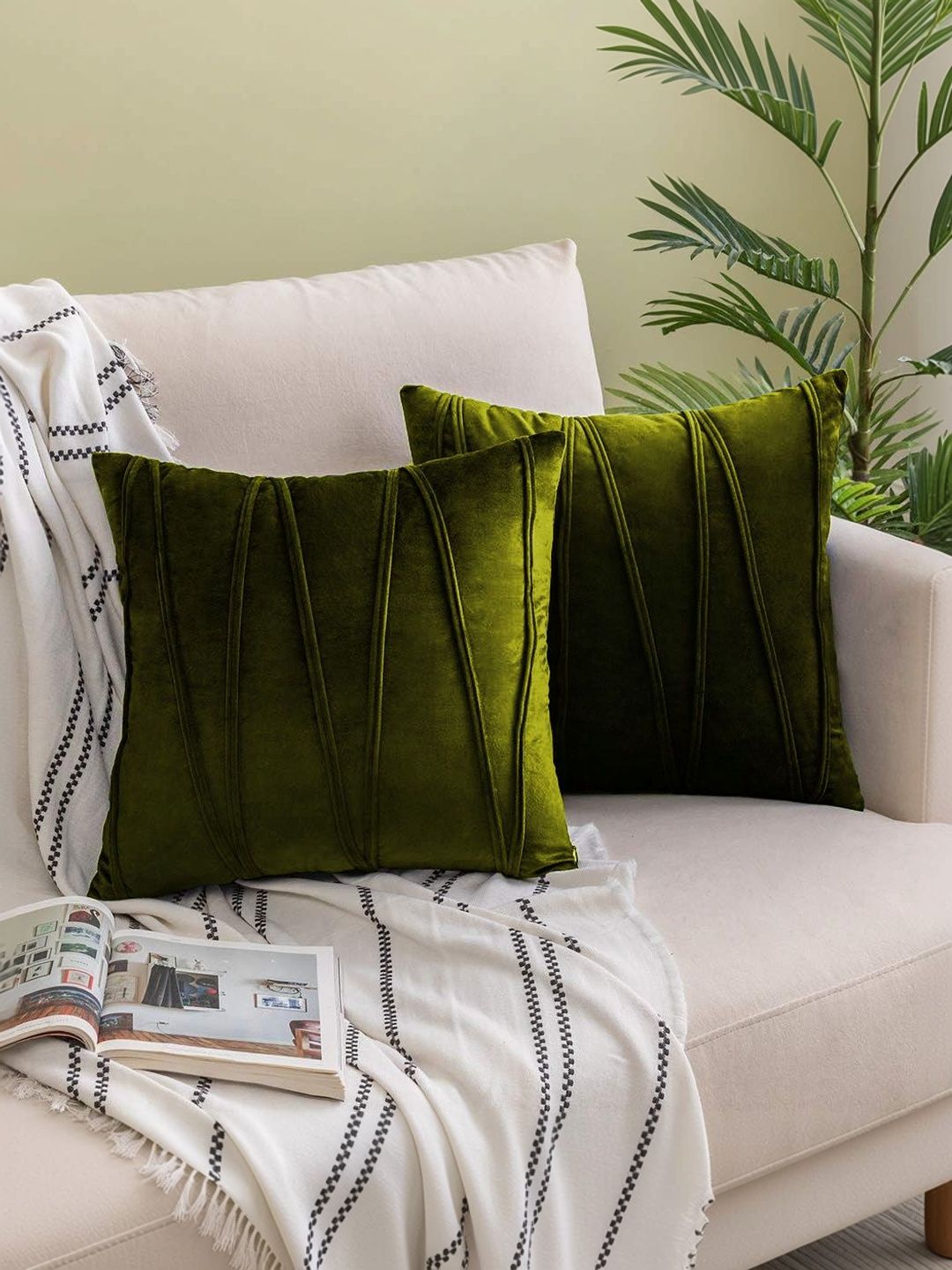 Khooti Green Set of 2 Velvet Square Cushion Covers-picture-27