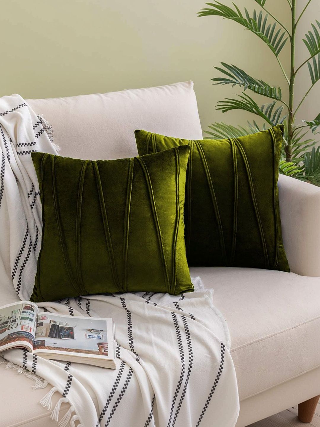 Khooti Green Set of 2 Velvet Square Cushion Covers-picture-36