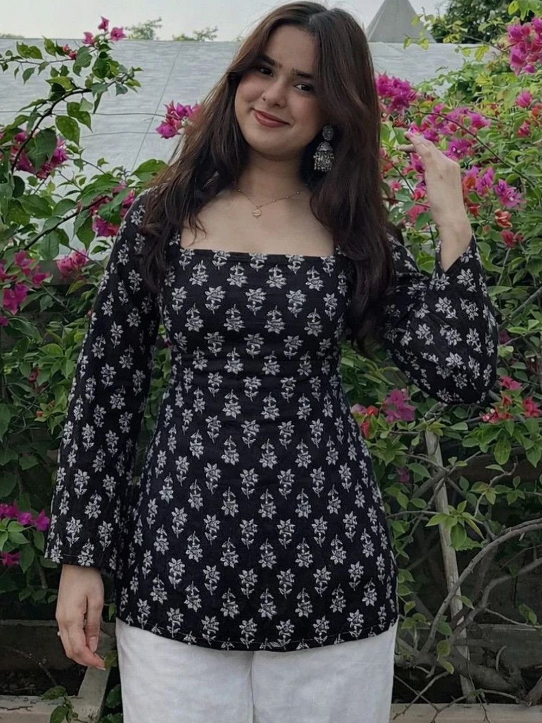 HERE&NOW X fwd Floral Printed Square Neck Kurti-picture-28