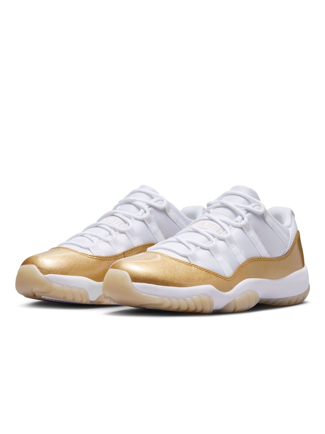 Nike Women Colourblocked Leather Sneakers-image-37