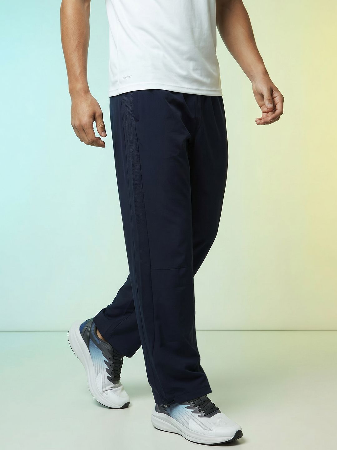 HRX by Hrithik Roshan Men Relaxed Fit Brand Logo Training Track Pants-picture-26