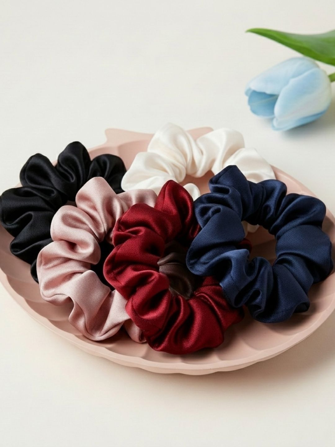 Mueras Women Set of 5 Ponytail Holders-picture-49