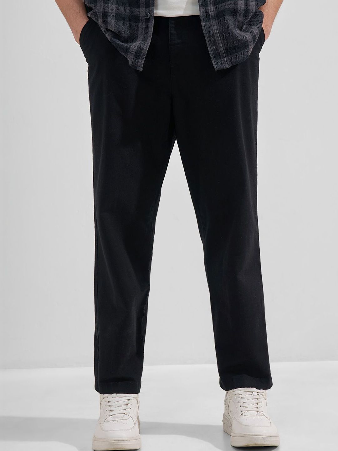 Highlander Men Black Textured Solid Relaxed Fit Soft Trouser-picture-47