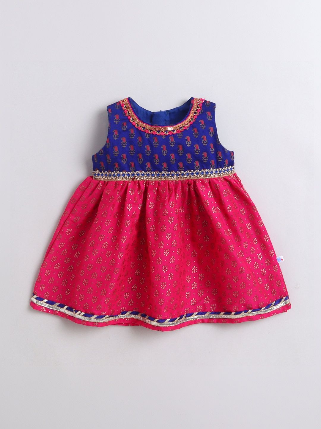 MANY FROCKS & Printed Round Neck Fit and Flare Ethnic Dresses-picture-29