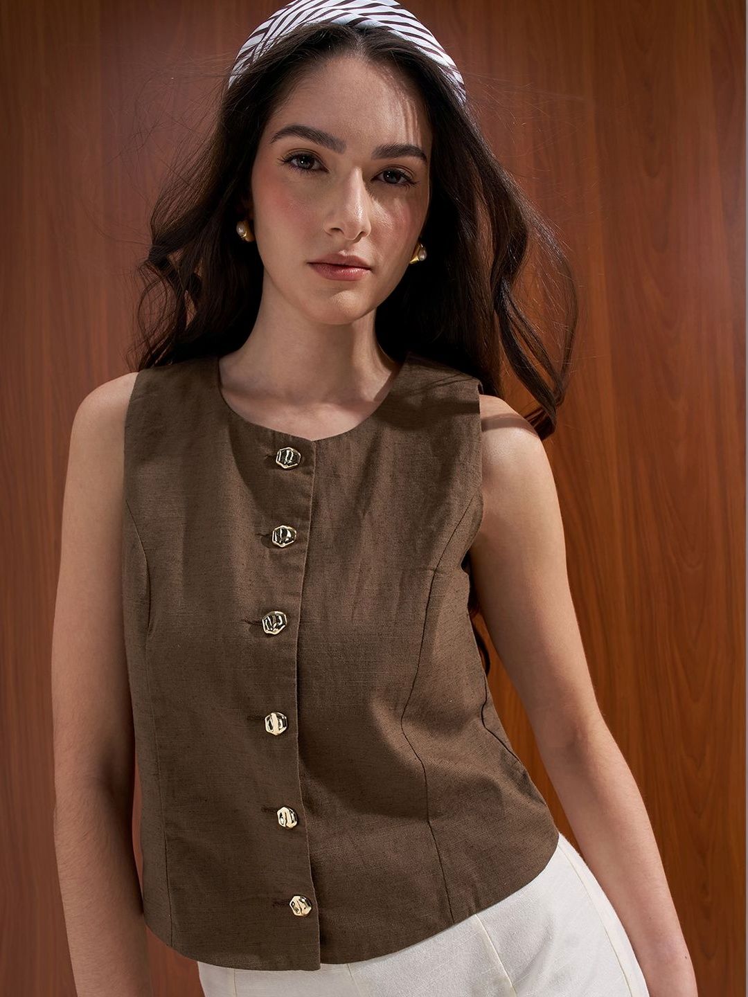 Tokyo Talkies Pure Cotton Round Neck Sleeveless Fitted Waistcoat-picture-50