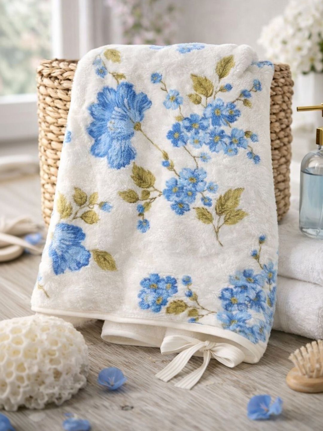 Satisfyn Blue & Off White 1 Printed 500 GSM Bath Towel-image-0