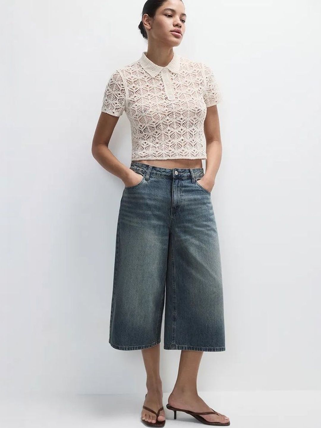 The Roadster Lifestyle Co Women Loose Fit Denim Shorts-image-25