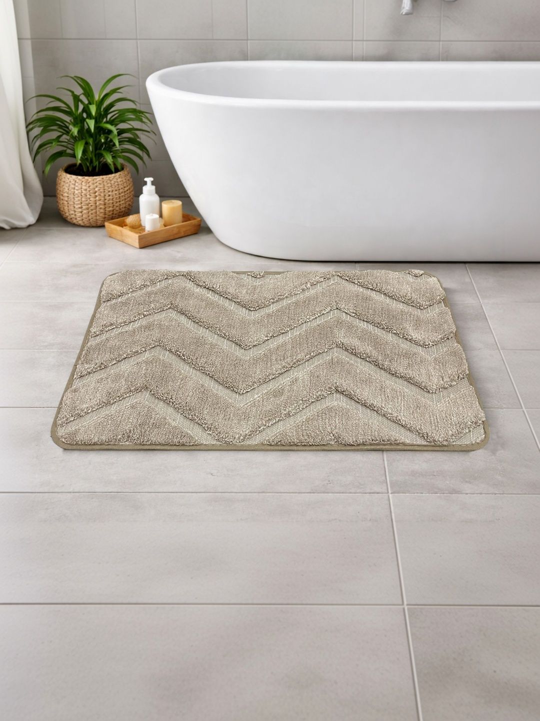 LUXEHOME INTERNATIONAL Beige Anti-Slip 1960 GSM Bath Rugs-image-44