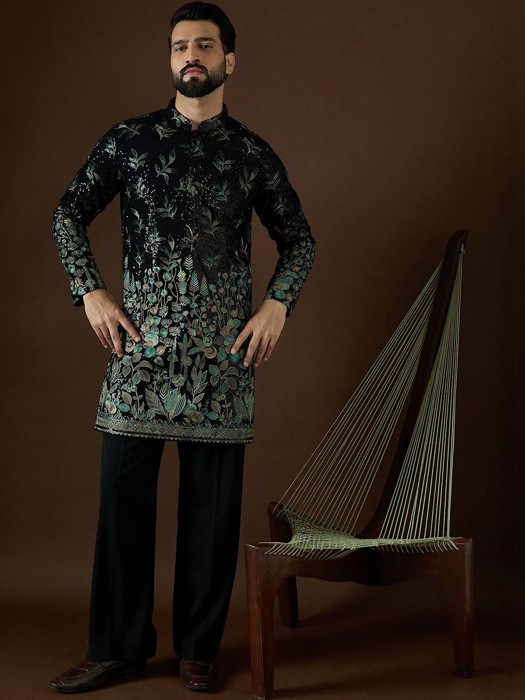 House of Pataudi Men Floral Embellished Sequinned Kurta-image-7