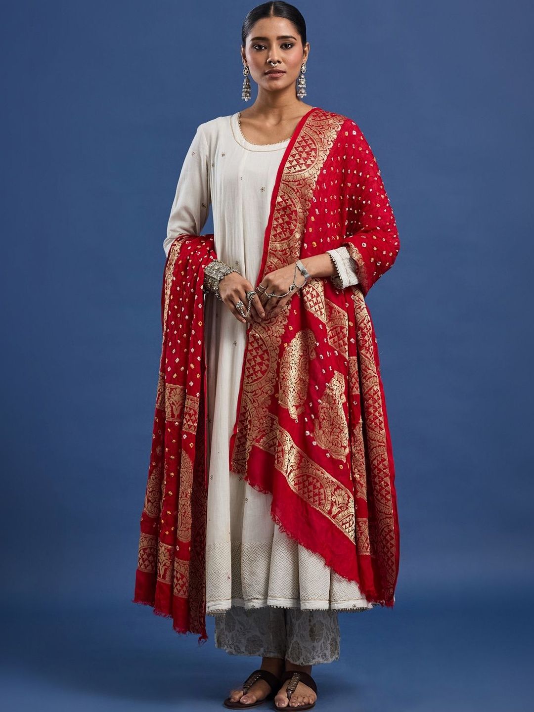 Taavi Dyed Art Silk Dupatta with Zari-image-7