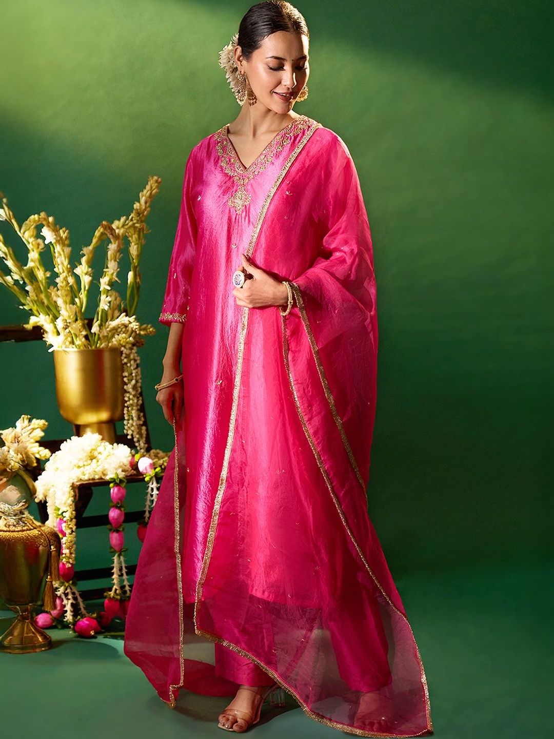 Samyukta Singhania Women Regular Thread Work Kurta with Trousers & With Dupatta-image-13
