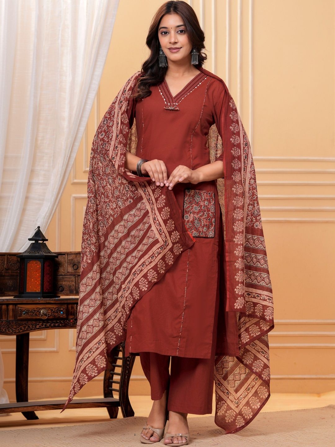 GHUMMAN SONAKSHI Women Ethnic Motifs Regular Thread Work Pure Cotton Kurta with Palazzos & With Dupatta-picture-40