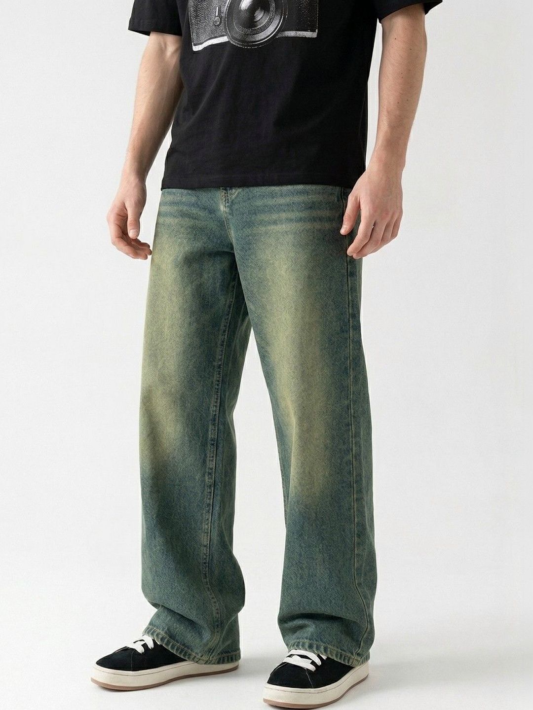 SZN Men Relaxed Fit Mid-Rise Light Fade Jeans-image-9
