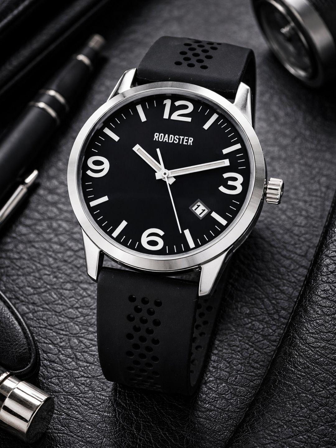 The Roadster Lifestyle Co Men Wrist Watch - RDM032B-image-49
