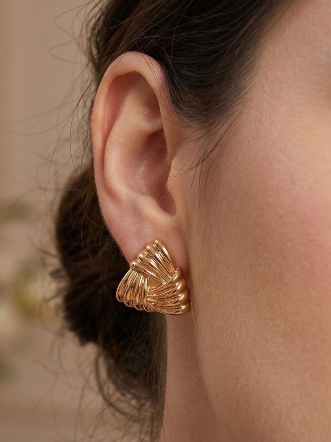 DressBerry Geometric Studs Earrings-picture-50