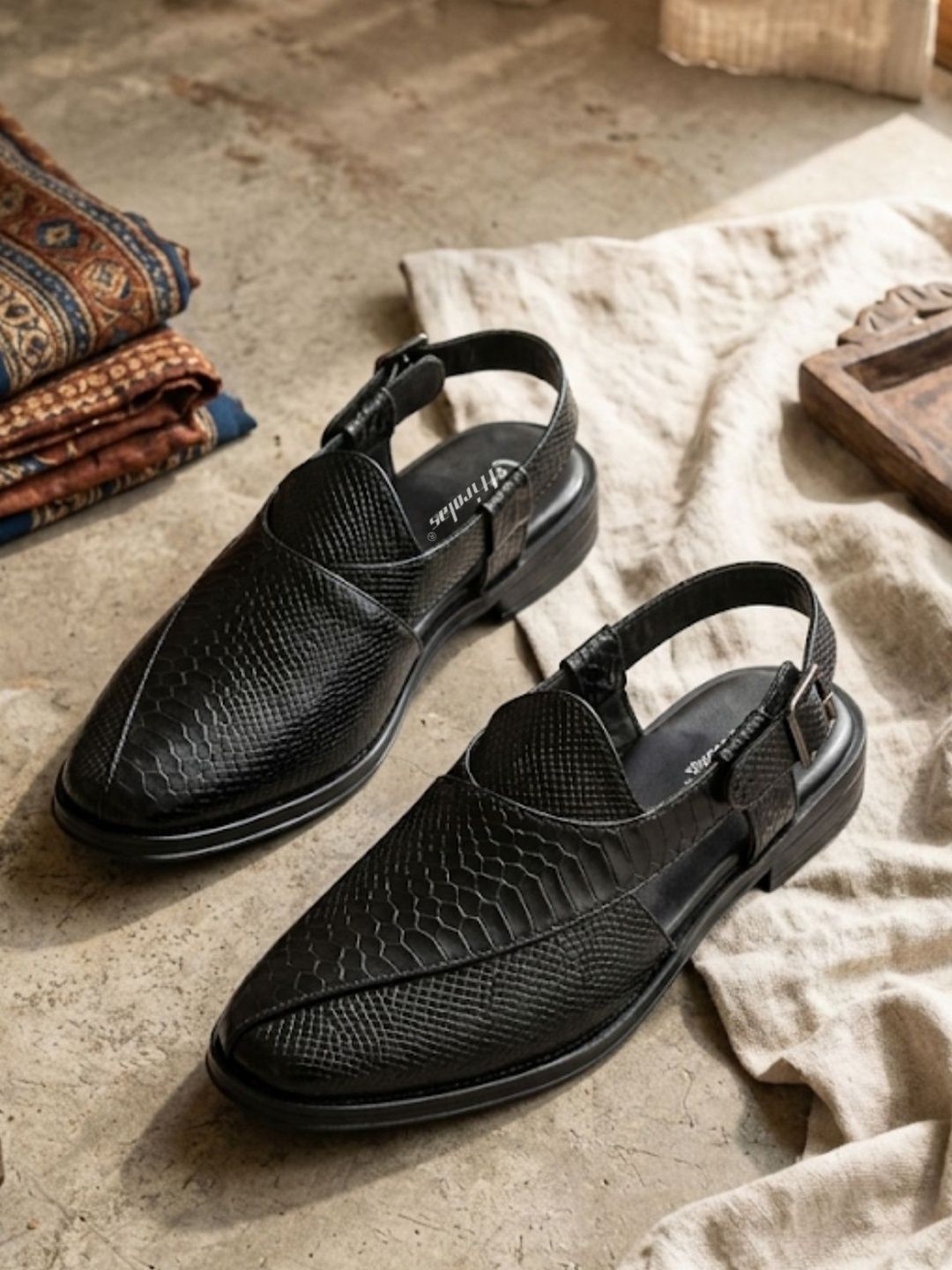 HIROLAS Men Shoe-Style Sandals-picture-54