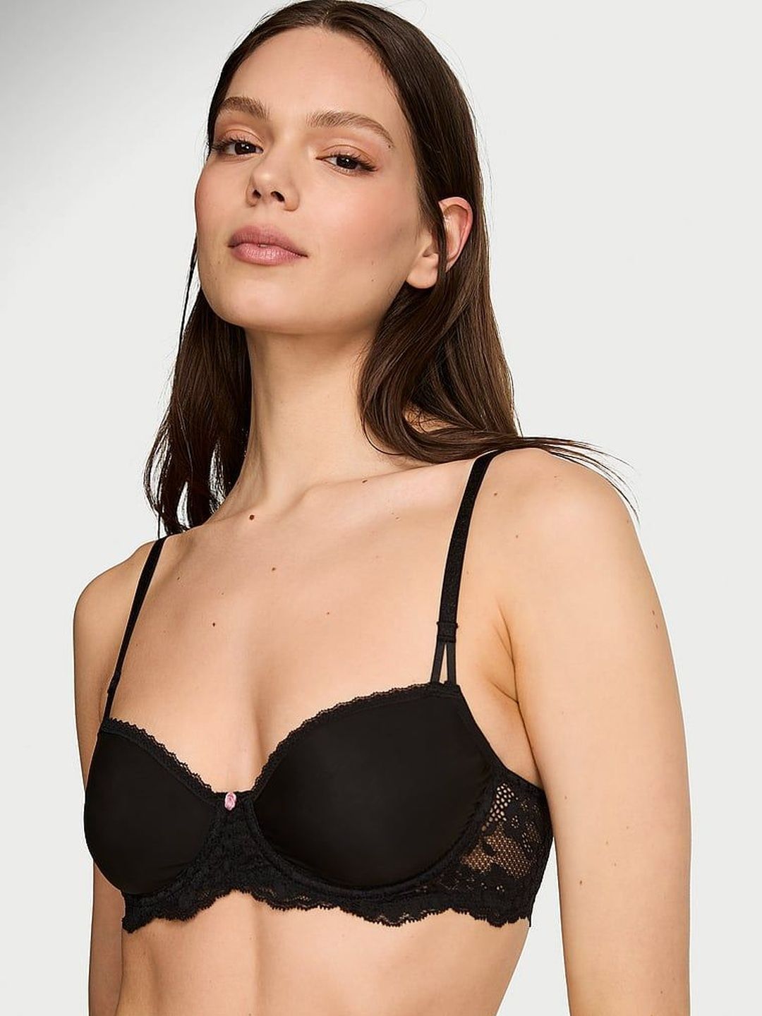 Victoria's Secret Bra Medium Coverage Underwired-picture-31