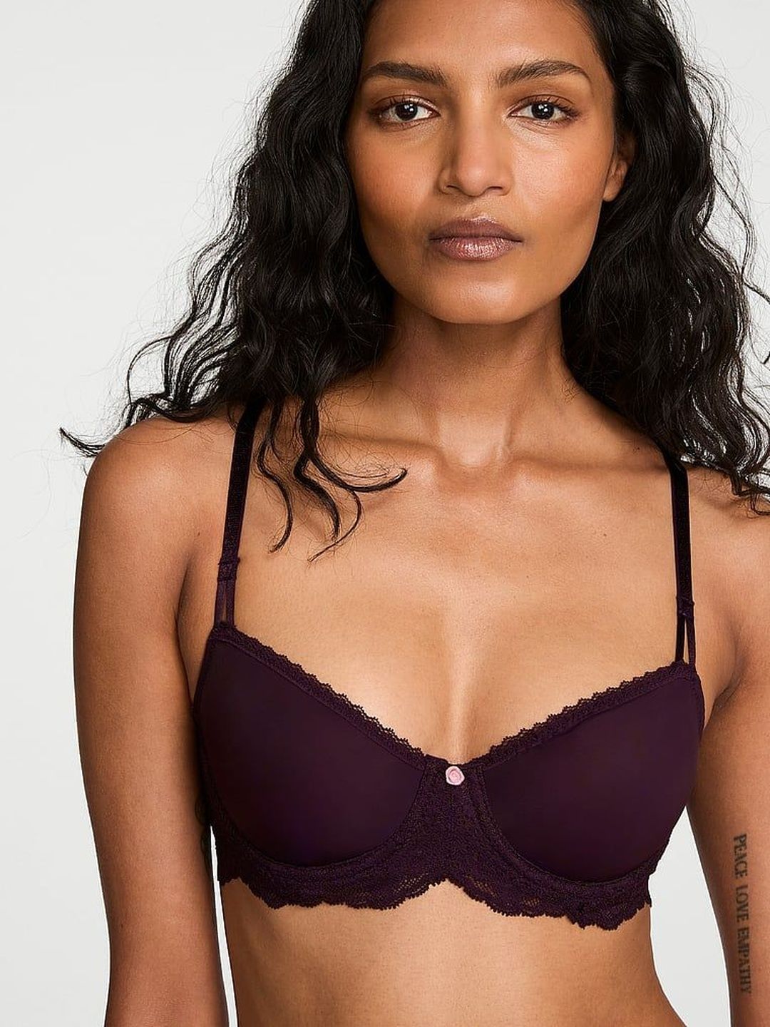 Victoria's Secret Bra Medium Coverage Underwired-picture-29