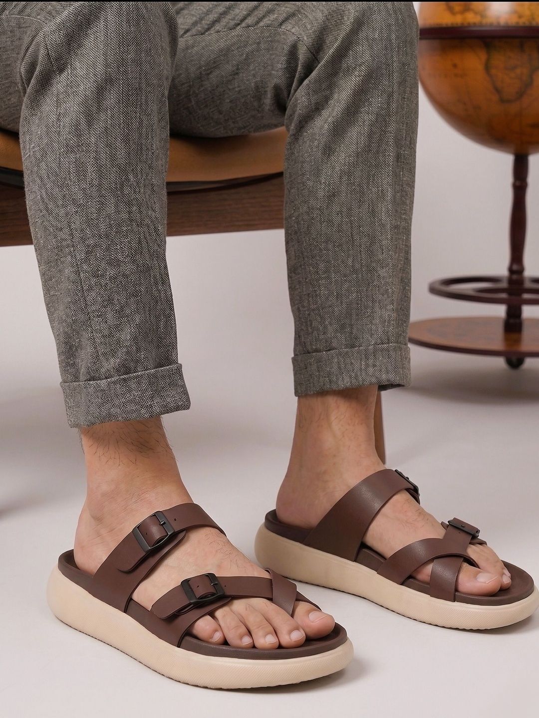 Mast & Harbour Men Sliders-picture-15