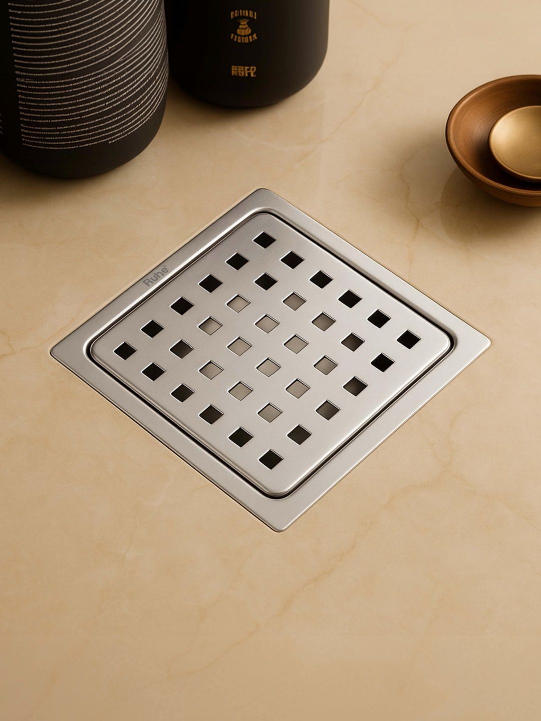 Ruhe Silver-Toned Geometric Stainless Steel Bathroom Accessories-picture-14