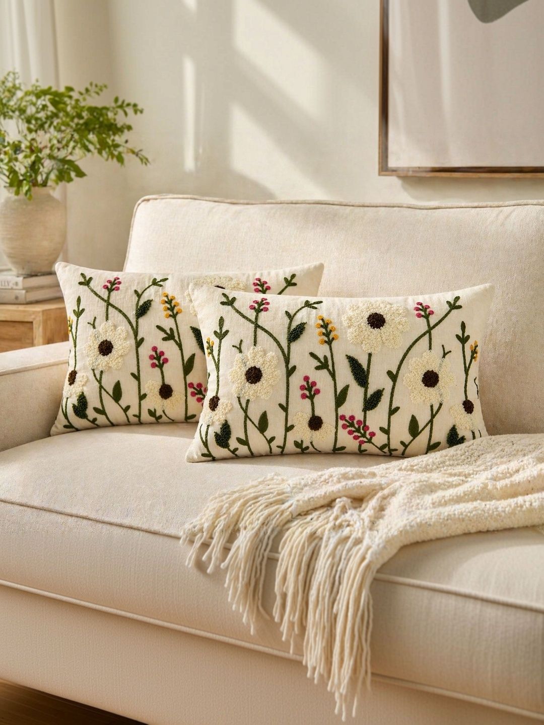 TANLOOMS Cream-Coloured Set of 2 Floral Linen Rectangle Cushion Covers-image-39