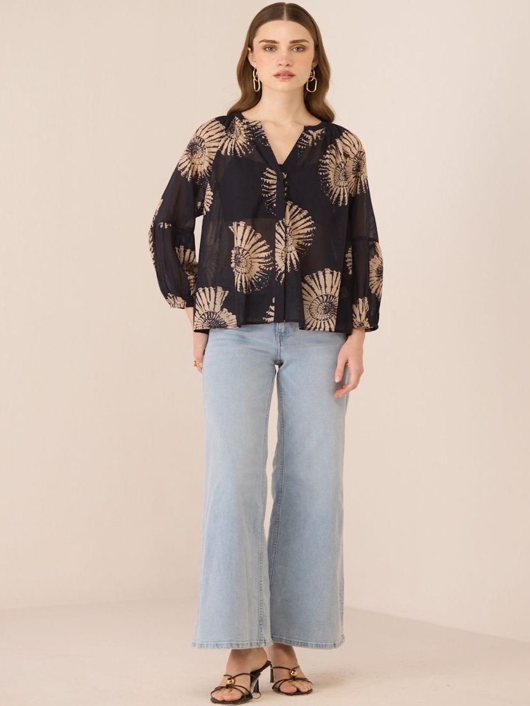 Calling June Print Cotton Top-image-9