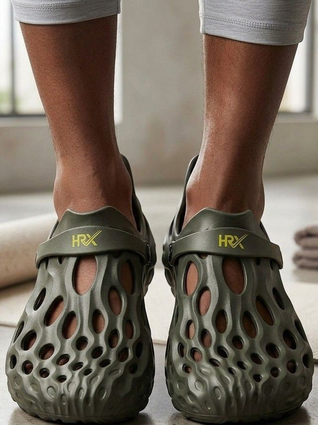 HRX by Hrithik Roshan Men Self Design Rubber Sliders-image-30