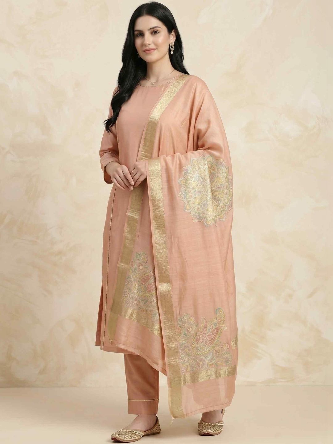 Banarasi Style Paisley Embroidered Kalamkari Dupatta with Thread Work-picture-40