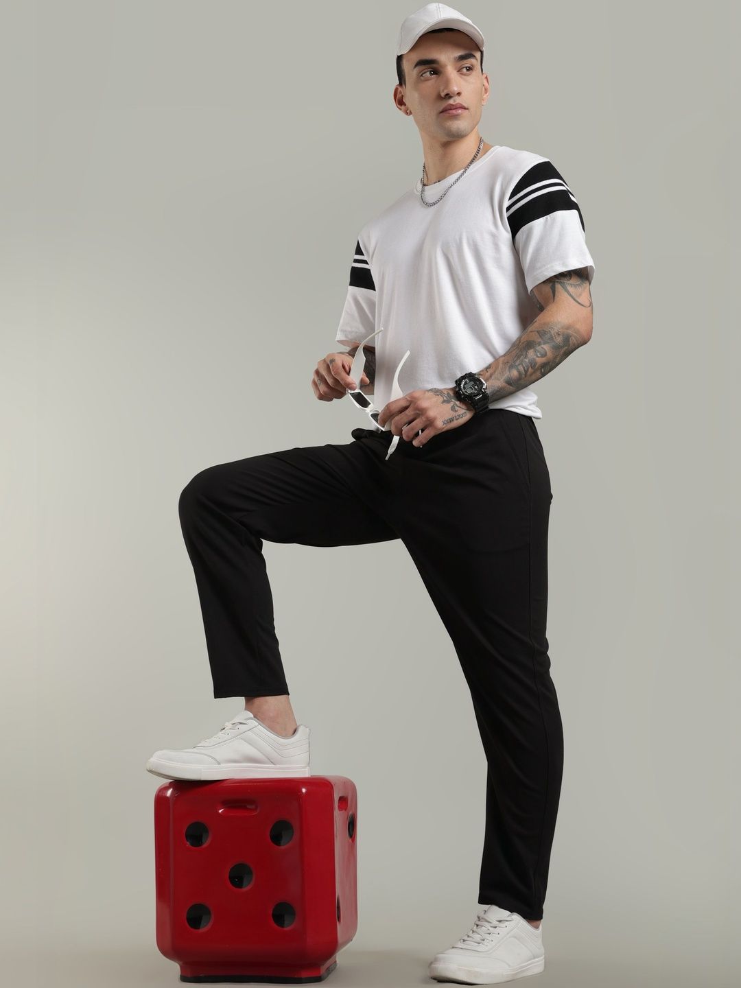 THE BEETEL HOUSE Men Regular Fit Training Joggers-picture-43