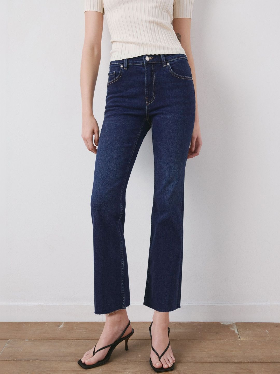 MANGO Women Flared Fit Jeans-image-3