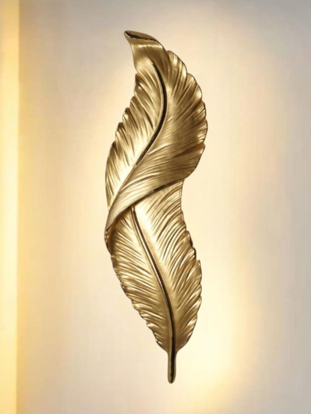 GAUVIK Gold-Toned & Gold-Toned Textured Acrylic Abstract Shaped Shaped Wall Lamp-image-20