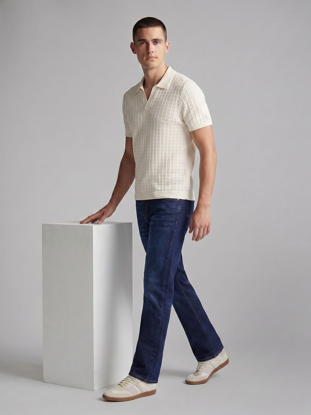 U.S. Polo Assn. Denim Co. Men Relaxed Fit Light Fade Stretchable Jeans-picture-17