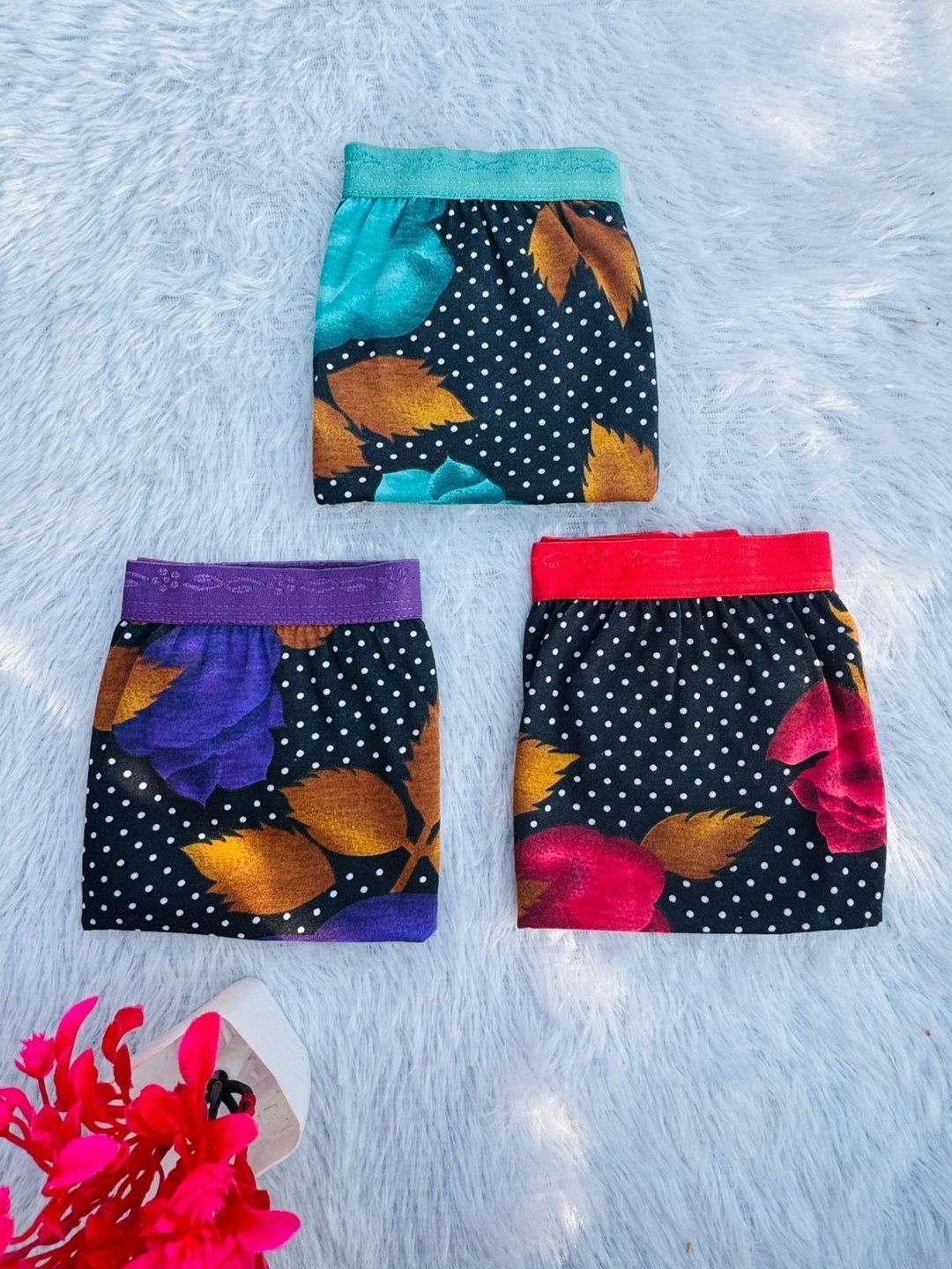 BioCleanse Women Pack of 3 Printed Basic Briefs-picture-19