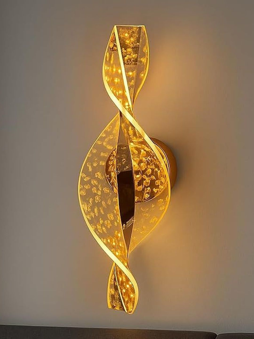 OJIT LIGHT DECORATION Gold-Toned & Gold-Toned Textured Metal Contemporary Abstract Shaped Shaped Wall Lamp-picture-34