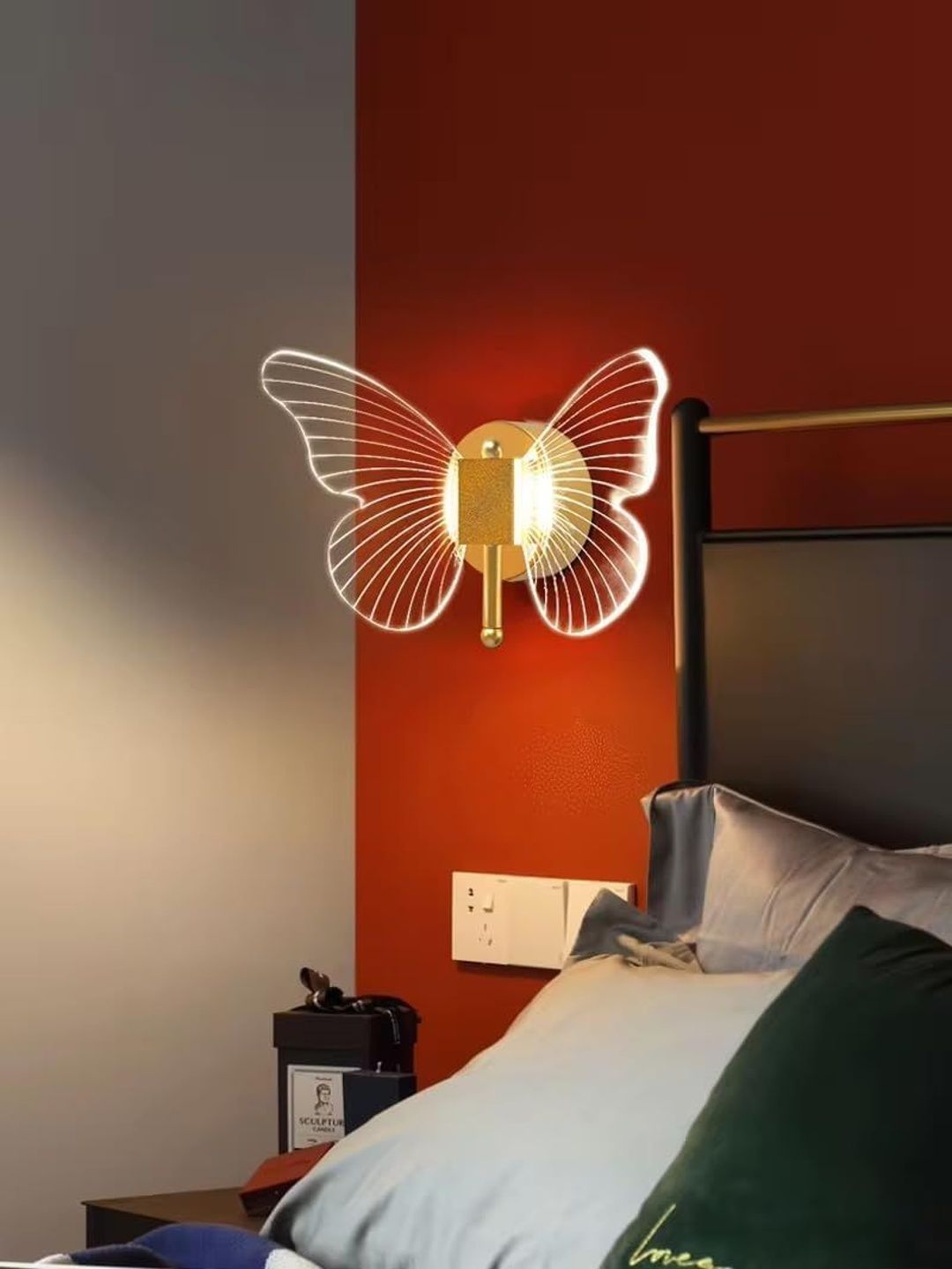OJIT LIGHT DECORATION Transparent & Gold-Toned Metal Contemporary Abstract Shaped Shaped Wall Lamp-picture-50