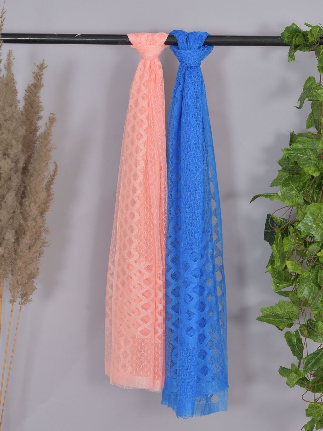Kuhika Woven Design Dupatta with Sequinned-picture-17
