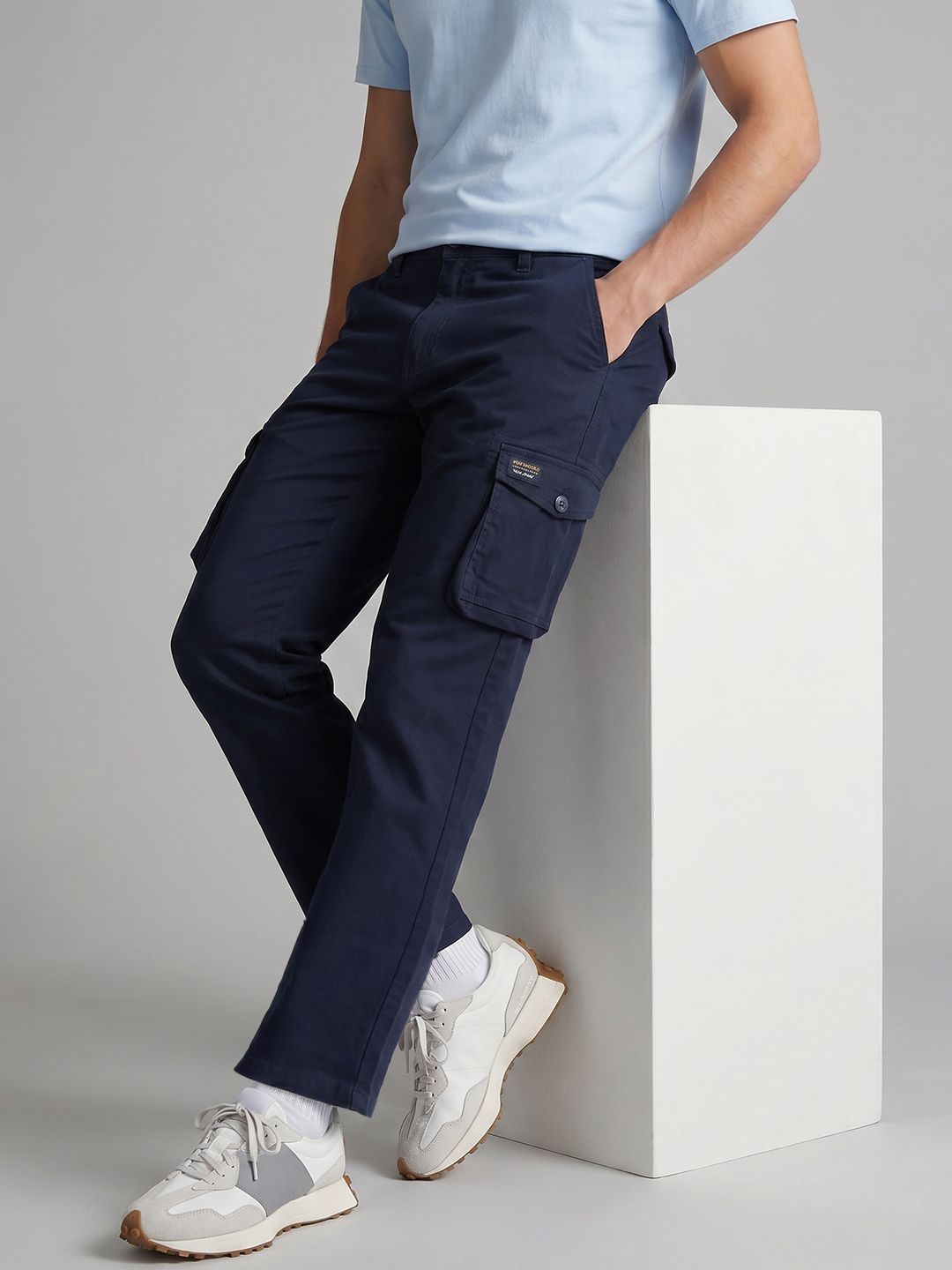 Louis Philippe Jeans Men Cargos Trousers-image-21