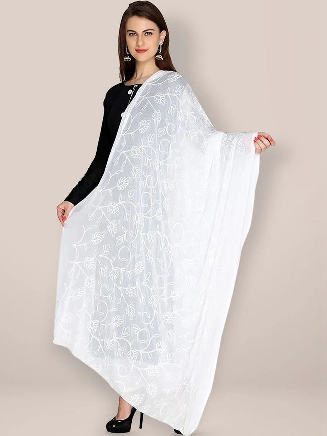 Kuhika Embroidered Dupatta with Thread Work-picture-13