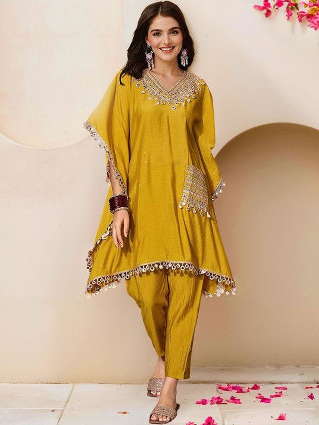 Ishin Embellished Tunic with Trousers-picture-35