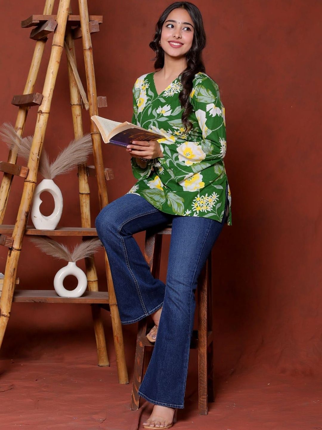Moda Rapido Floral Printed V-Neck Kurti-picture-42